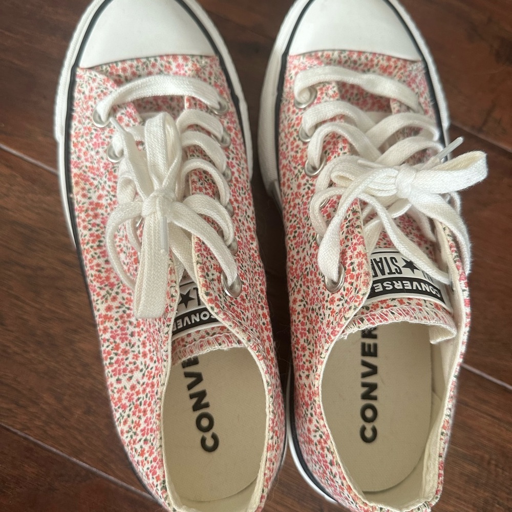 Converse Platform Floral Sneakers